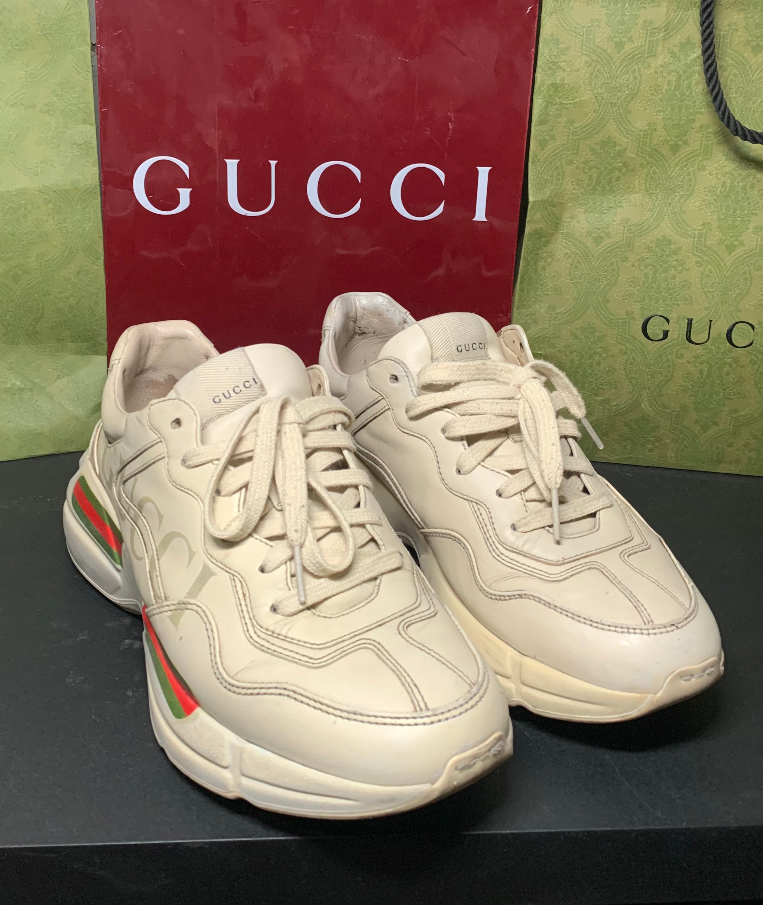 Gucci rhyton vintage logo