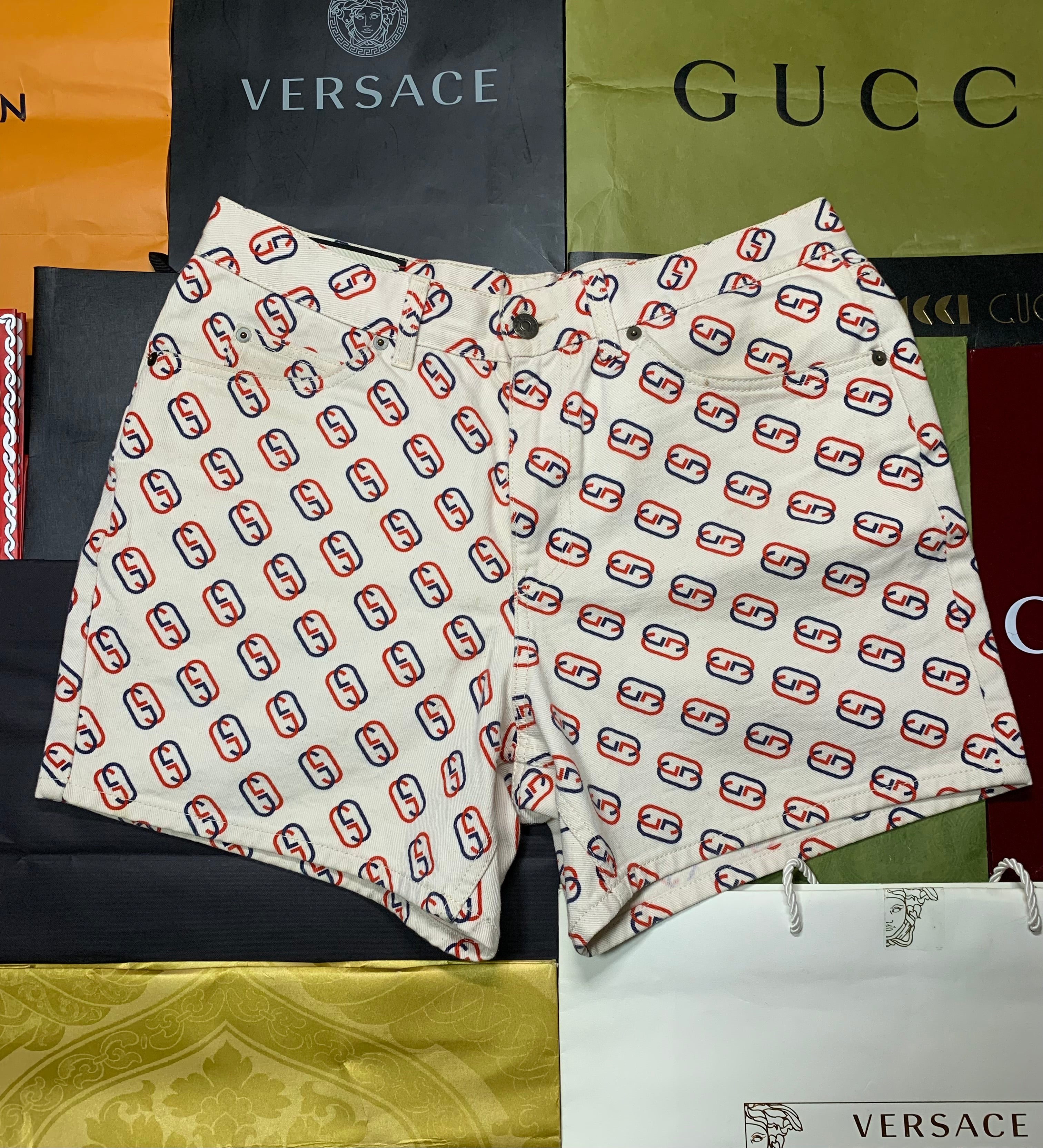 Gucci logo monogram print twil shorts