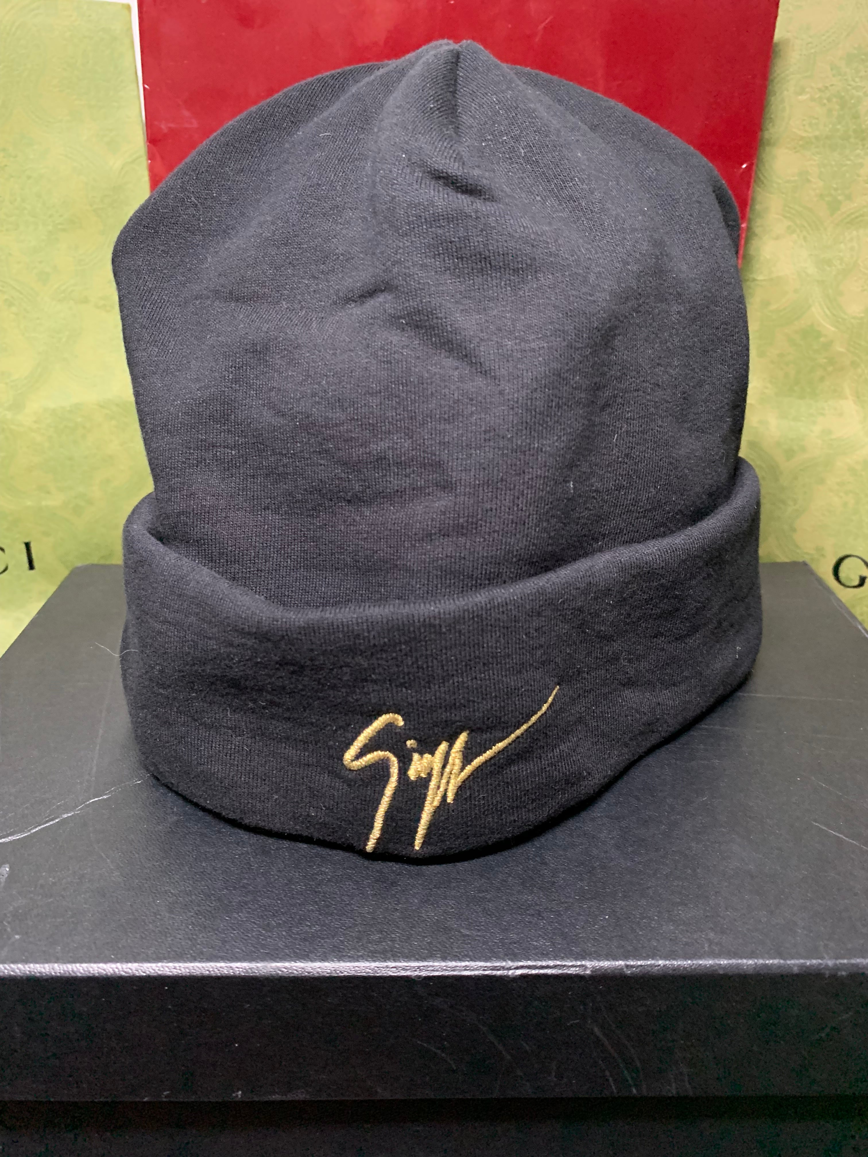 Giuseppe zanotti mhilo beanie